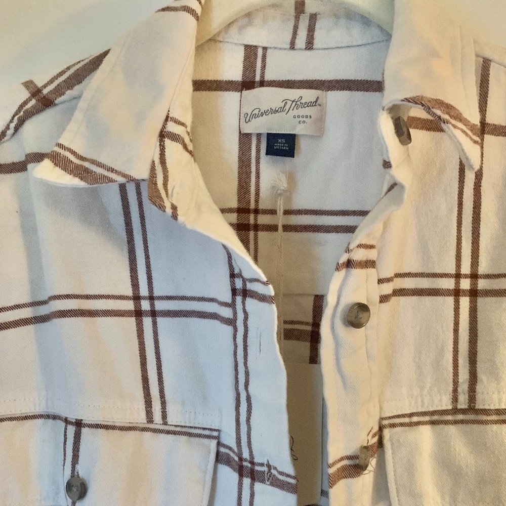 Universal Thread Flannel - Picture 3 of 3